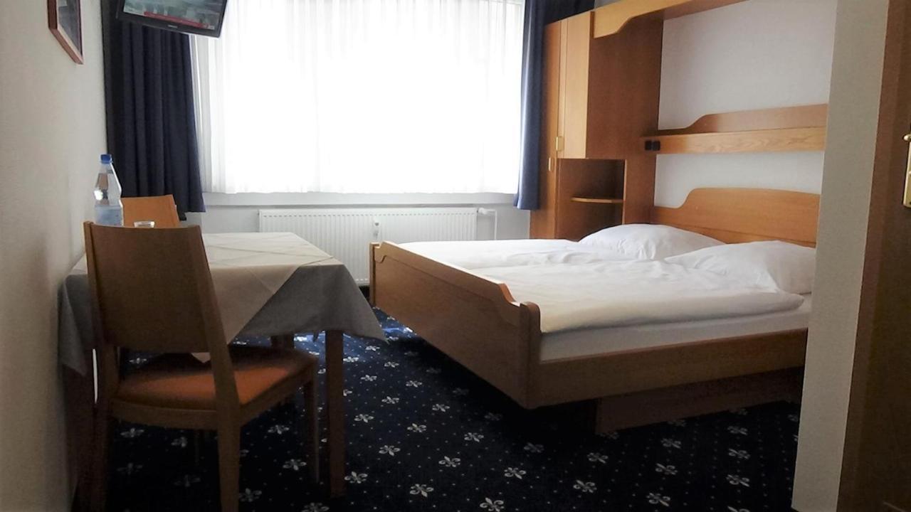 Hotel Zur Traube Bad Hombourg Extérieur photo