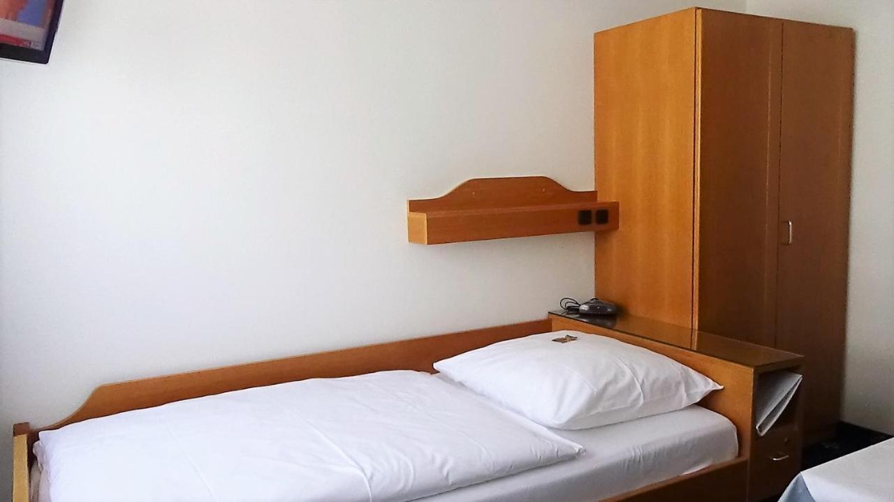 Hotel Zur Traube Bad Hombourg Extérieur photo